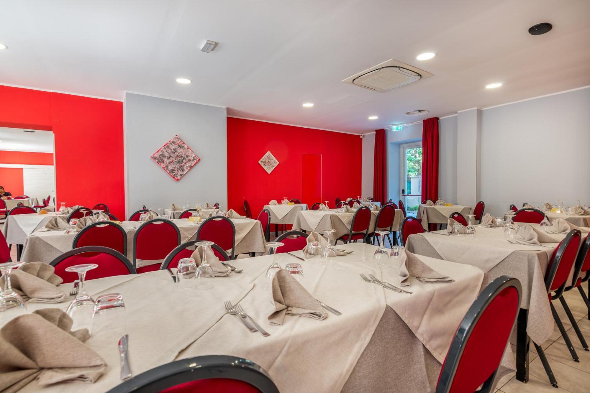 Hotel Ristorante La Mimosa Lamezia Terme Exterior foto